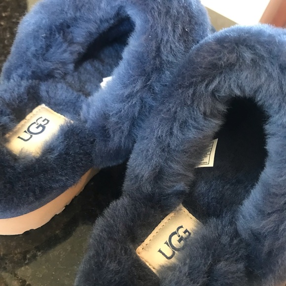 UGG | Shoes | New Ugg Cozy Slipper Navy Blue Fuzzy Slippers Dark Blue Plush  Slipons Uggs | Poshmark